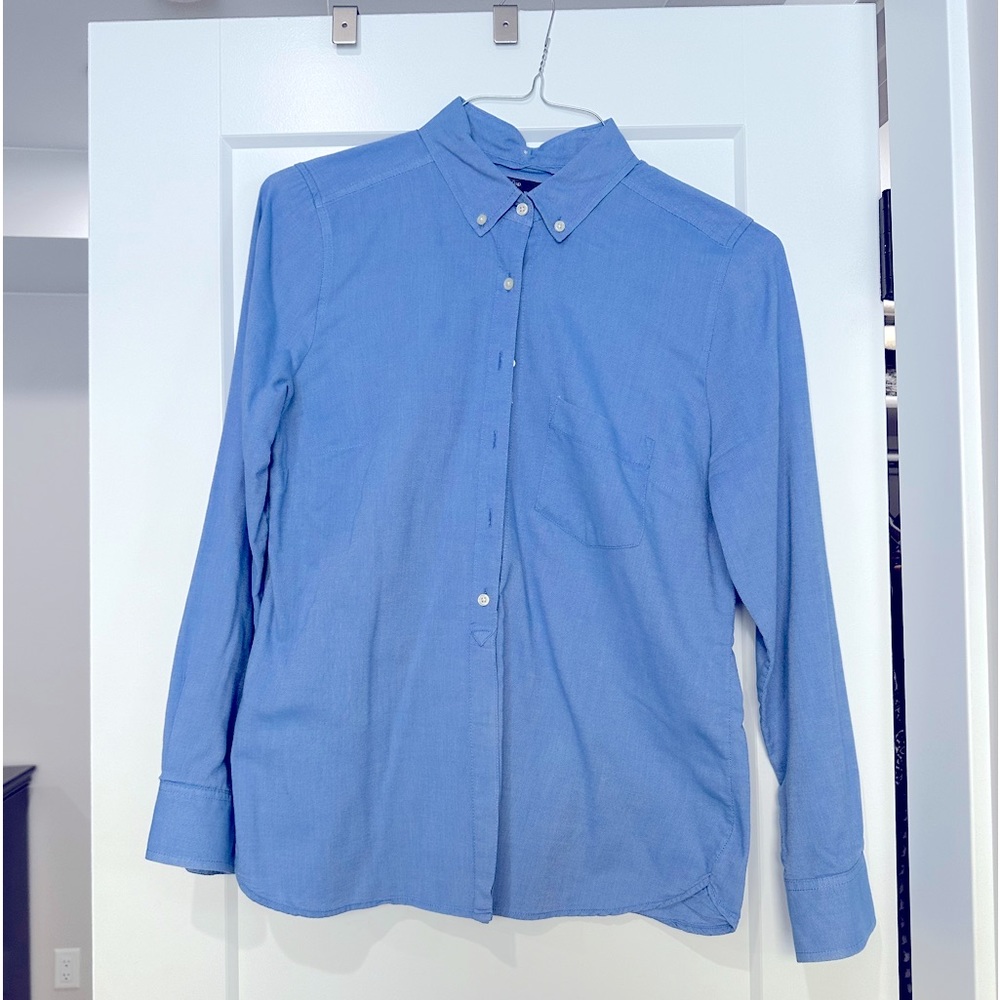 GAP WOMENS BLUE LONG SLEEVE BUTYON DOWN - MEDIUM LIKE NEW